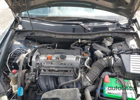 2010 Honda Accord 2.4 Lx из США, поврежденный, VIN 1HGCP2F37AA179835